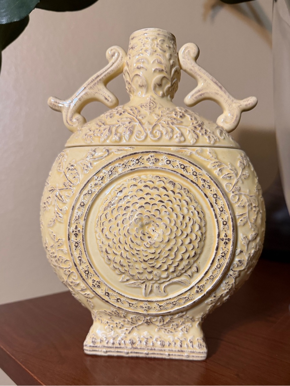 GREENLEAF AROMA DECOR FRAGANCE DIFFUSER YELLOW VASE